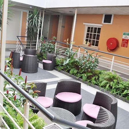 Primal Hotel Isaac John Gra Ikeja Luaran gambar