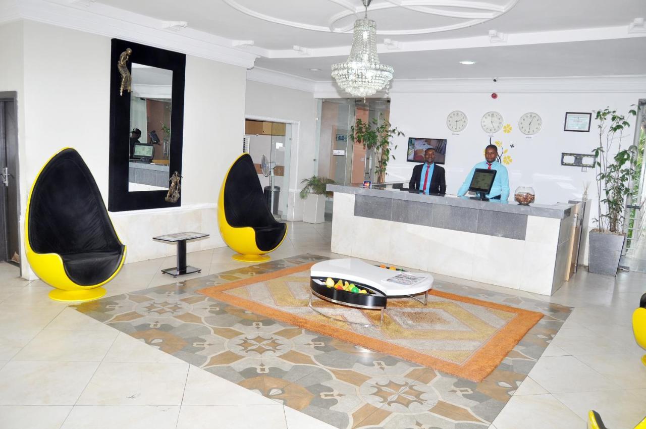 Primal Hotel Isaac John Gra Ikeja Luaran gambar