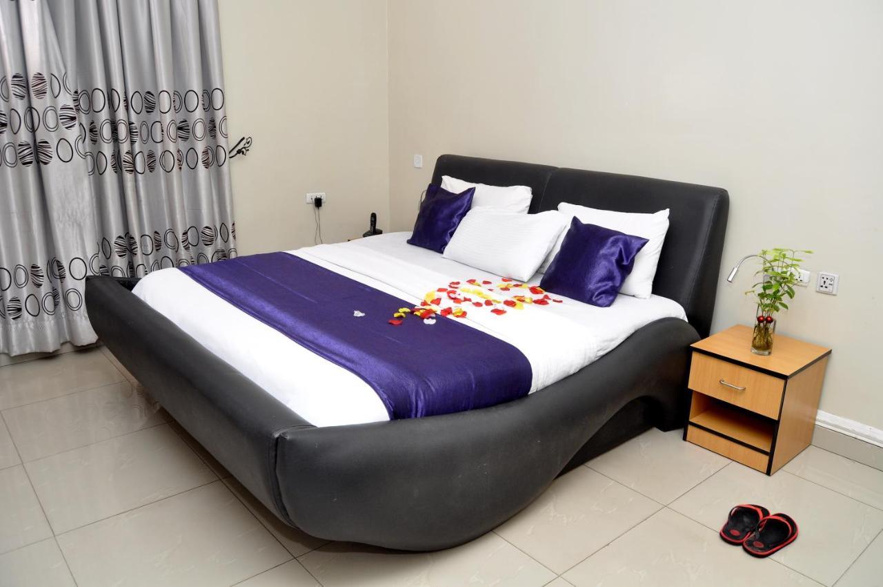Primal Hotel Isaac John Gra Ikeja Luaran gambar