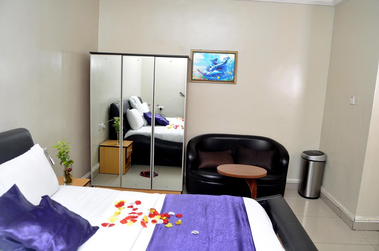 Primal Hotel Isaac John Gra Ikeja Luaran gambar